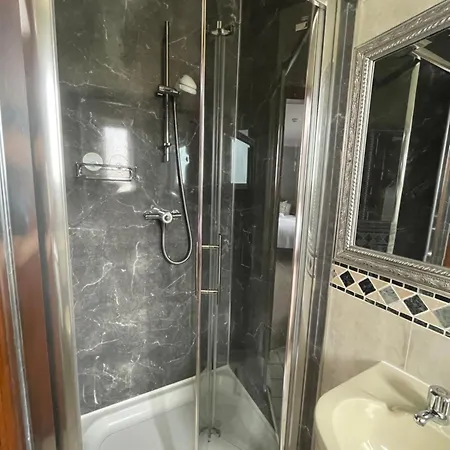 Ardawn House غالواي