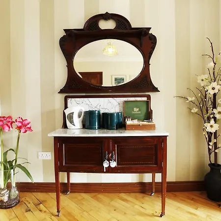 فندق مبيت وإفطار Ardawn House